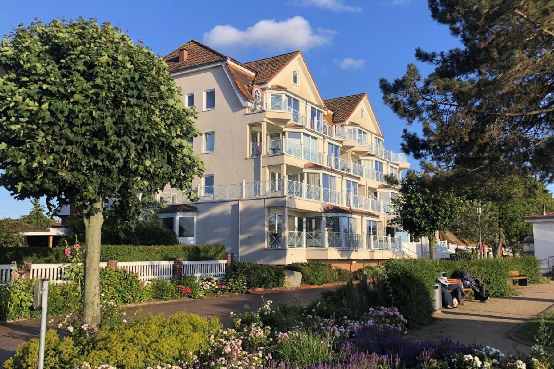 Strandhotel 1 ラーボエ エクステリア 写真